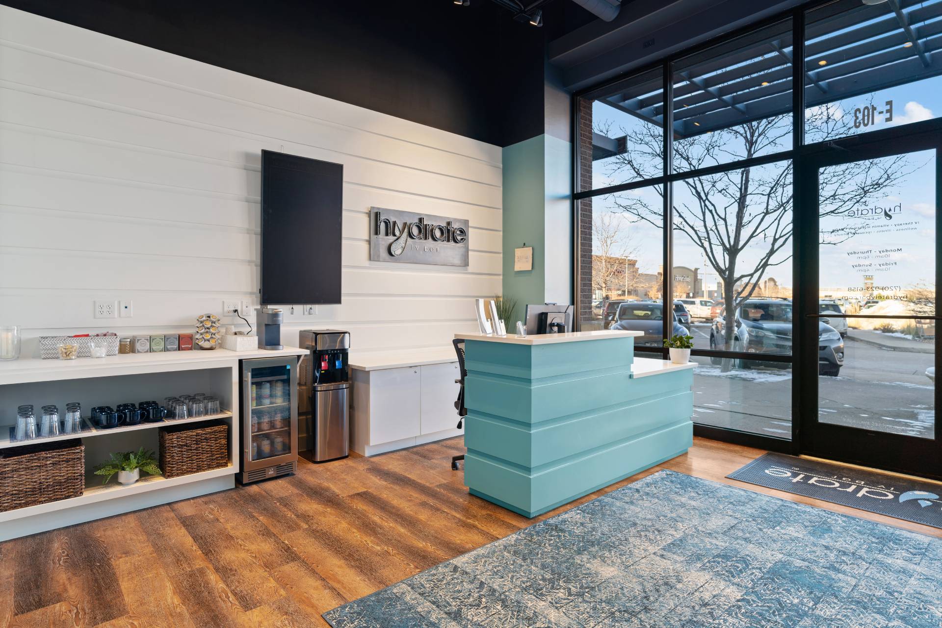 Comfortable setting for NAD injections IV therapy and personalized vitamin infusions
