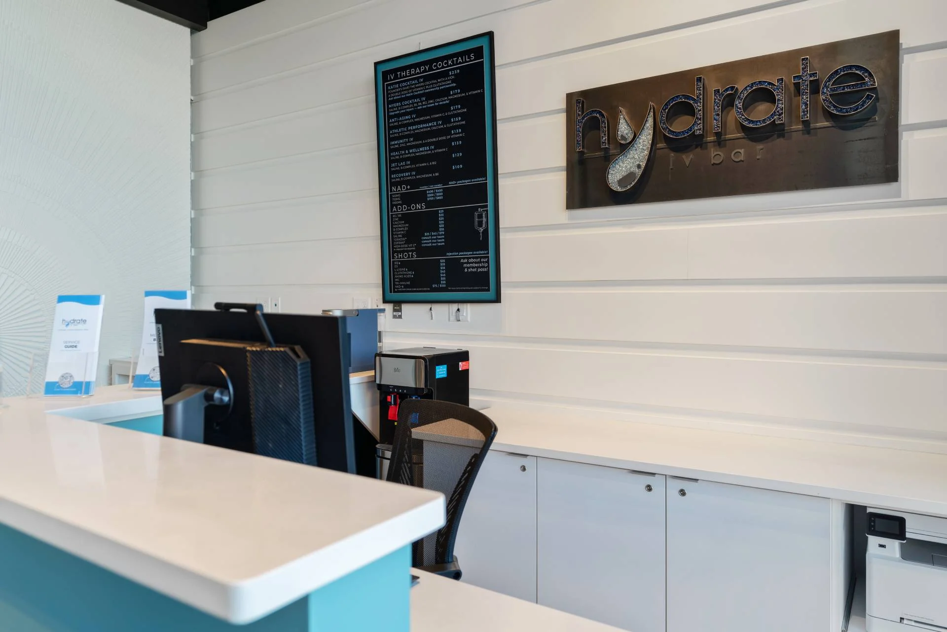 Westminster IV Bar – group events and NAD therapy in a wellness-focused environment